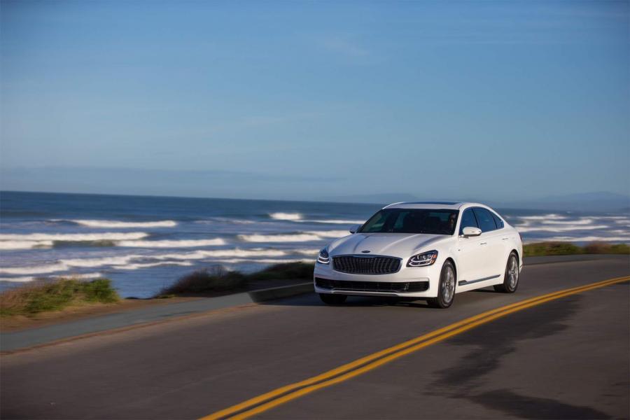  Kia K900 (RJ) 2018 года  (фото 32 из 64)